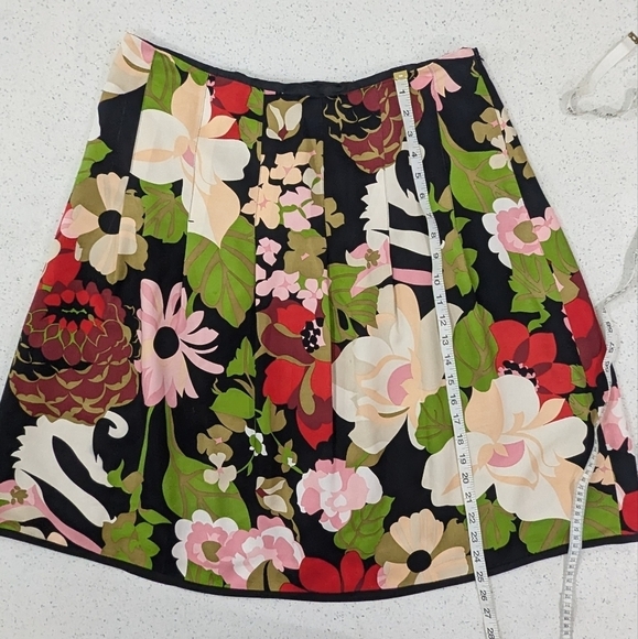Talbots Pure Silk Multicolor Floral Print A-Line Skirt Below Knee Length 12 - Picture 5 of 11